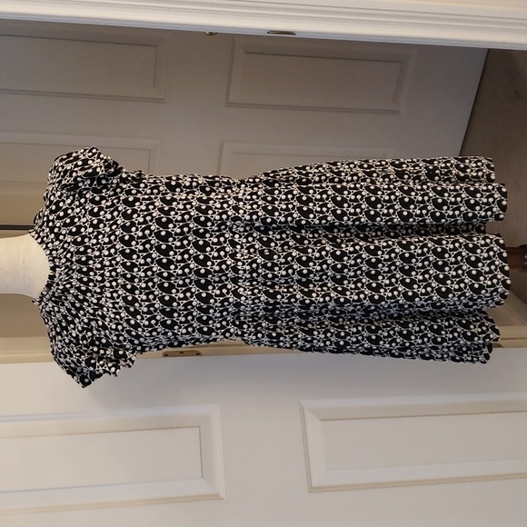 LOFT Black And White Eyelet Ruffle Sleeve Dress NWT - Picture 1 of 14